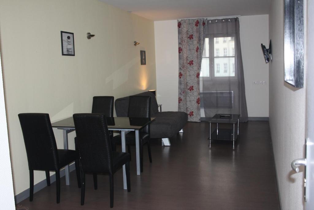 Residence D'Artagnan Montargis Værelse billede